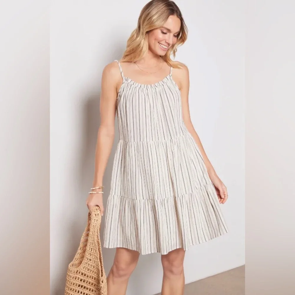 NEW $98 Evereve Harper Gauze Sundress Black/Cream Stripe Tiered Sleeveless Mini - Picture 1 of 16